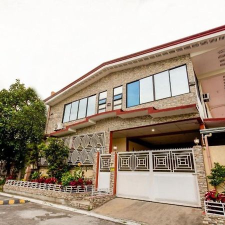 La Belladoza Near Airport Hotell Paranaque City Exteriör bild