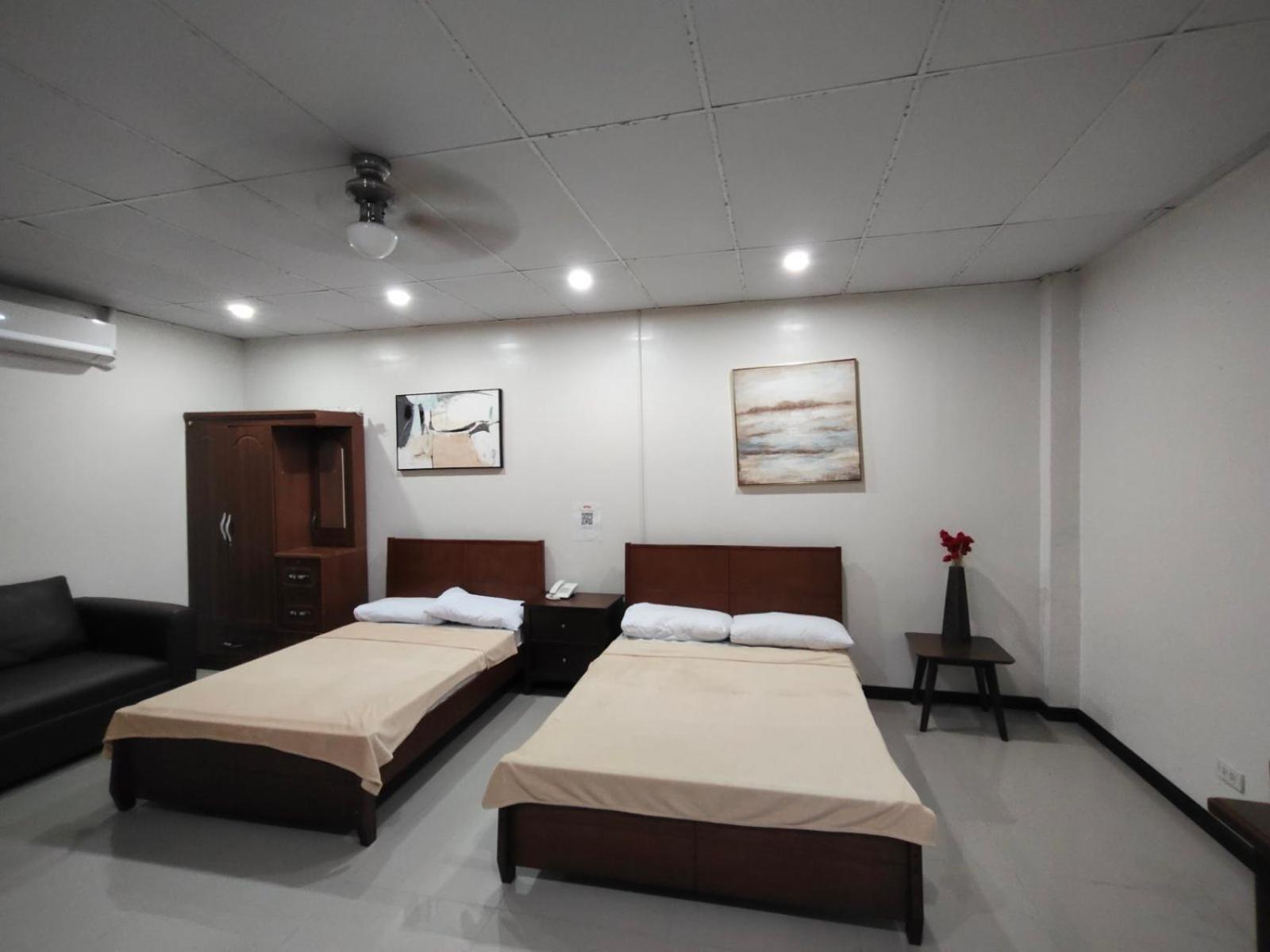 La Belladoza Near Airport Hotell Paranaque City Exteriör bild